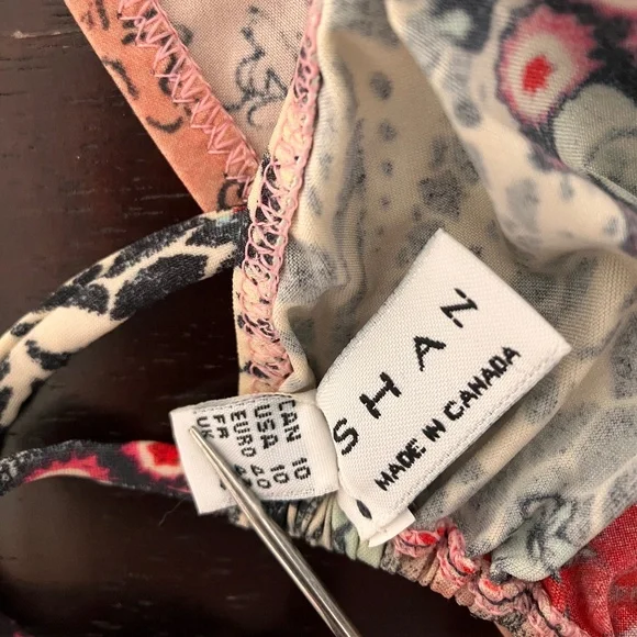 SHAN ROSES BIKINI SET - Picture 2 of 12